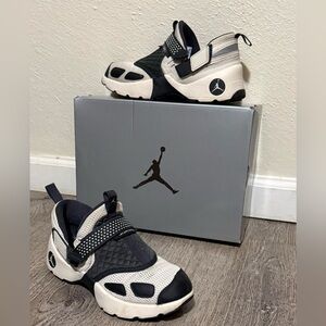 Air Jordan Trunner LX Women’s Sneakers | Light Orewood Brown Anthracite | Sz 7.5